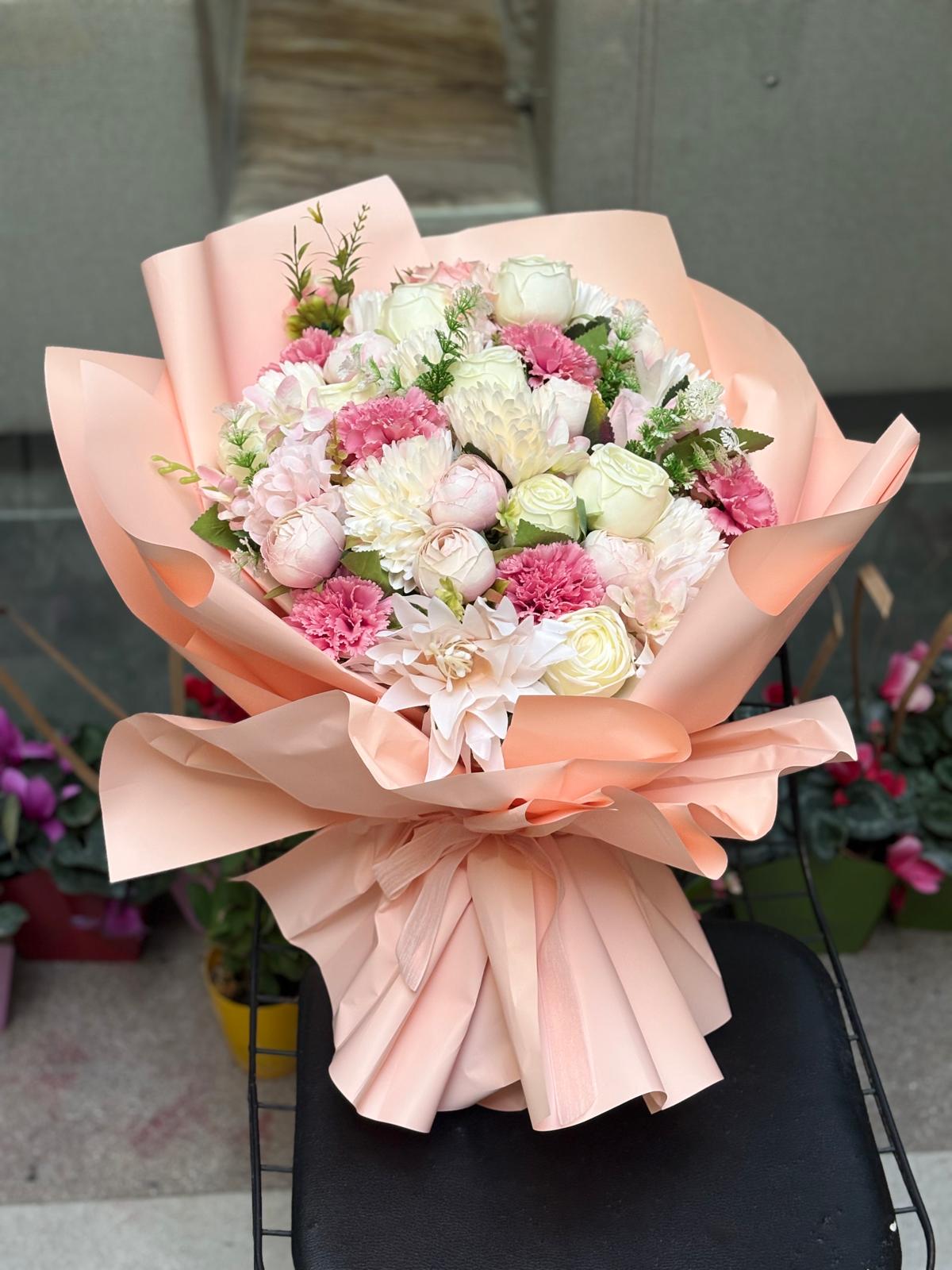 YAPAY KIZ �STEME  BUKET�